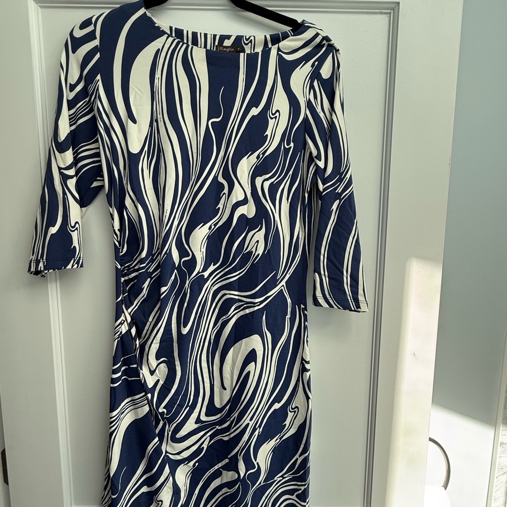J McLaughlin slim dress size M